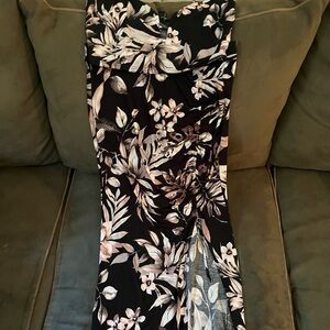 NWT Windsor 2 piece large